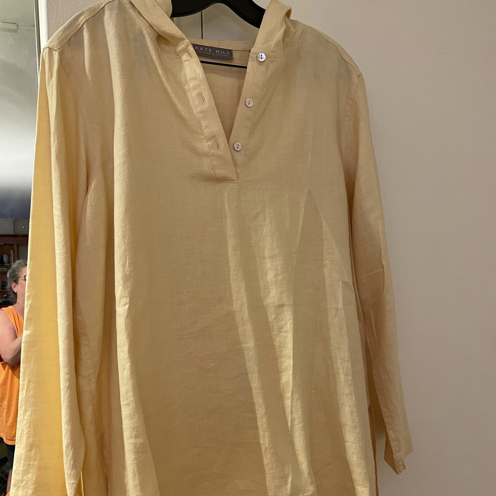 Kate Hill , Linen ensemble outfit